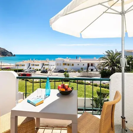 Seascape - Escape To The Seaside Апартаменты *